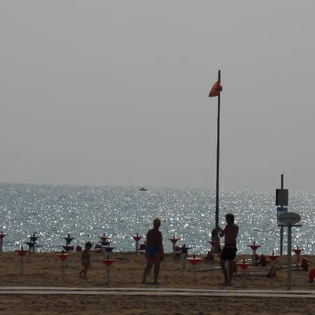 Fuer 7 Personen Ca 47 Qm In Bibione, Adriakueste Italien Und Umgebung Bibione
